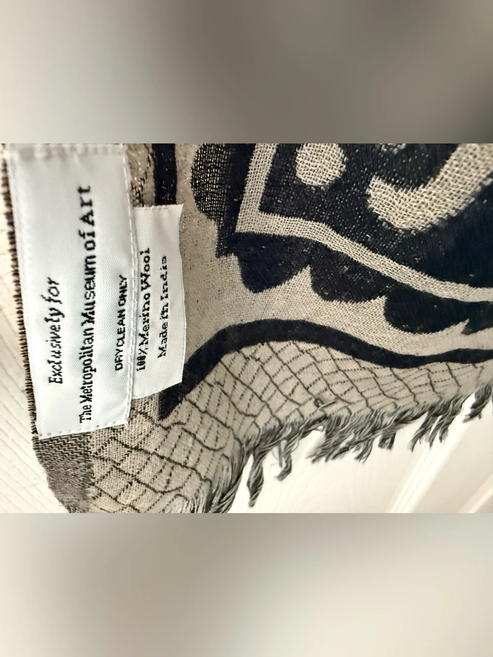 The Metropolitan Museum of Art Wool 80x23  Rectangle Scarf/ Home Textile